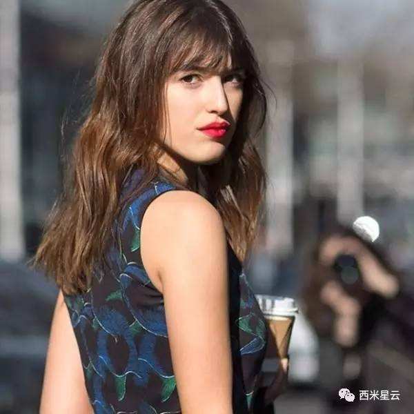 “爱你老己”：“有史以来最好的梗”，名副其实吗？